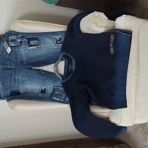 True Religion Slim Boyfriend (W34) & Sweatshirt (XL)